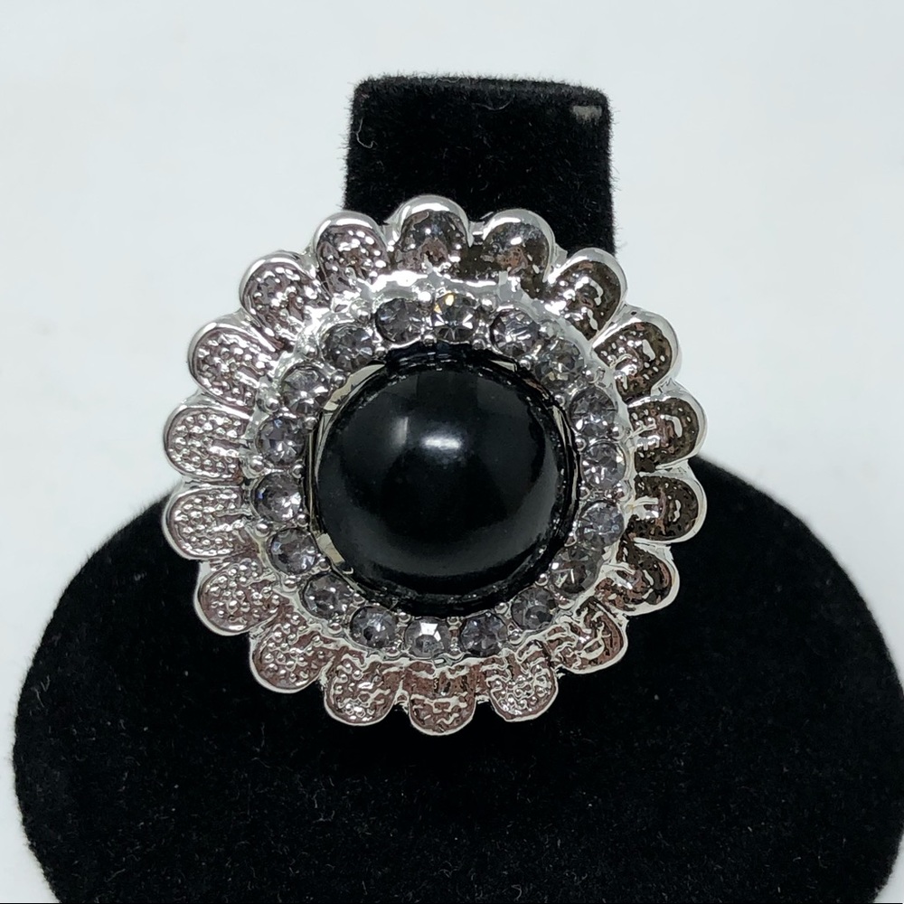 Expandable Flower Ring